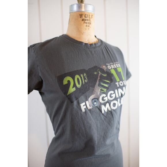 VTG Women's 2013 Flogging Molly Tour TShirt Band Tee Celtic Punk Rock Concert, L - Picture 6 of 9